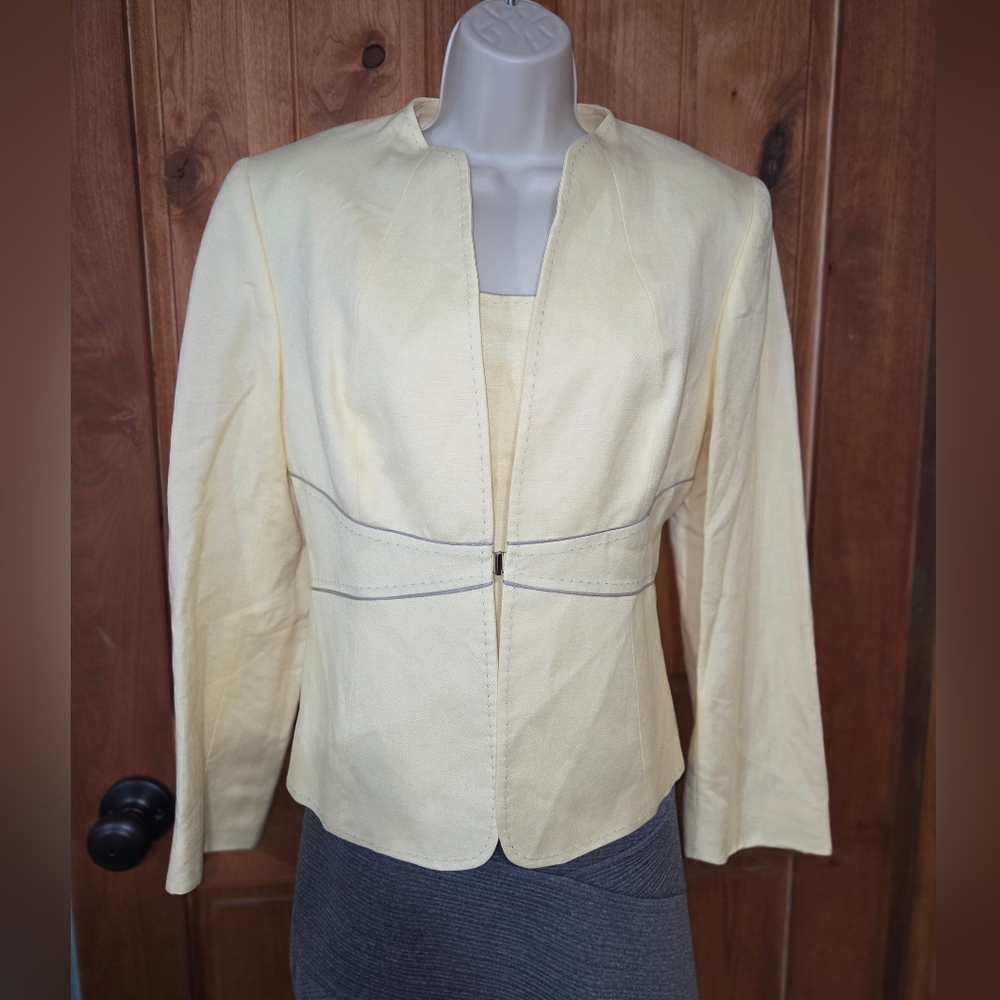 Tahari Light Yellow Linen Blend Women's Blazer & Camisole Set